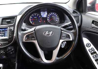 2017 Hyundai Accent Active