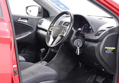 2017 Hyundai Accent Active