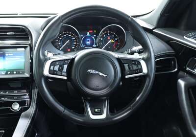 2020 Jaguar F-PACE 25t R-Sport