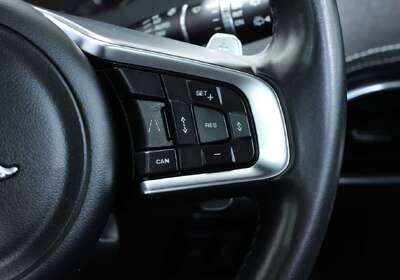 2020 Jaguar F-PACE 25t R-Sport