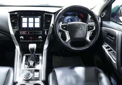 2023 Mitsubishi Pajero Sport GSR