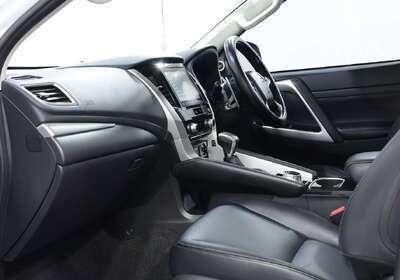 2023 Mitsubishi Pajero Sport GSR