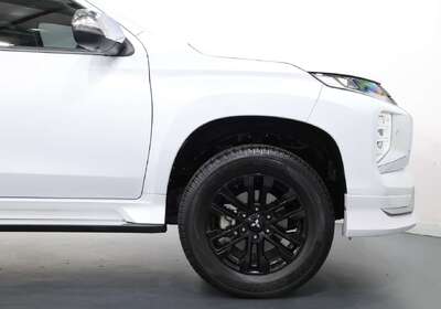 2023 Mitsubishi Pajero Sport GSR