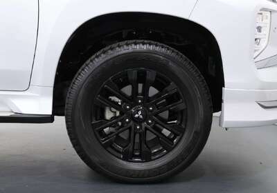 2023 Mitsubishi Pajero Sport GSR