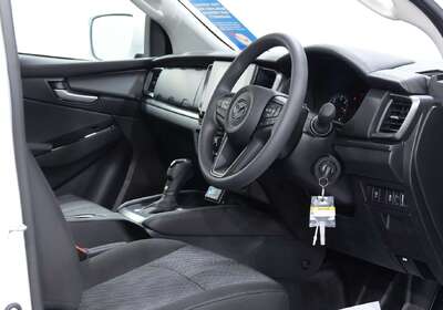 2025 Mazda BT-50 XT (4x2)