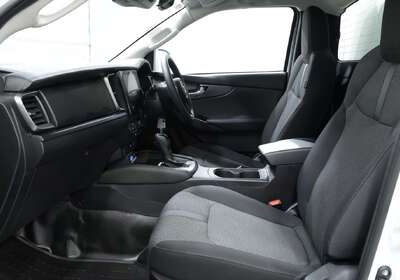 2025 Mazda BT-50 XT (4x2)