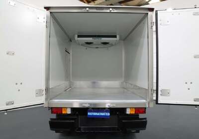 2025 Mazda BT-50 XT (4x2)