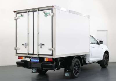 2025 Mazda BT-50 XT (4x2)