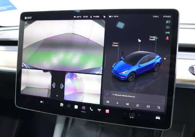 2022 Tesla Model Y Rear-Wheel Drive