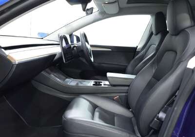 2022 Tesla Model Y Rear-Wheel Drive