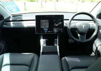 2019 Tesla Model 3 Performance