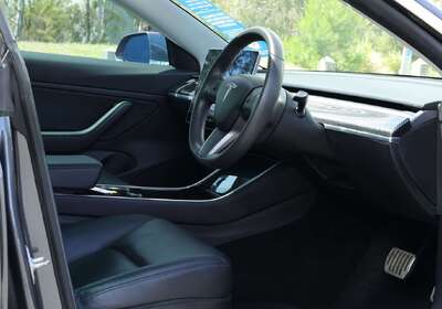 2019 Tesla Model 3 Performance