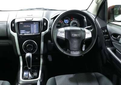 2017 Isuzu MU-X LS-U 4x2