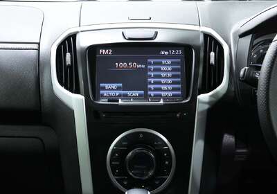 2017 Isuzu MU-X LS-U 4x2