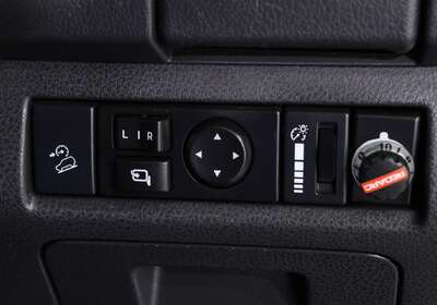 2017 Isuzu MU-X LS-U 4x2