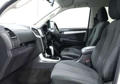 2017 Isuzu MU-X LS-U 4x2