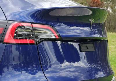 2023 Tesla Model Y Rear-Wheel Drive