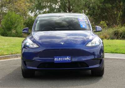 2023 Tesla Model Y Rear-Wheel Drive