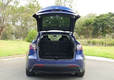 2023 Tesla Model Y Rear-Wheel Drive