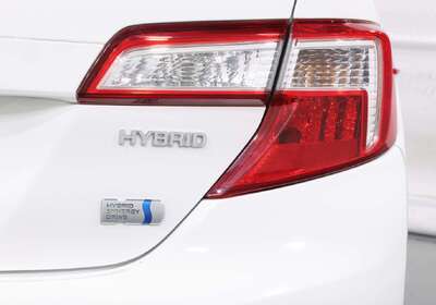 2015 Toyota Camry HYBRID H
