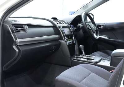 2015 Toyota Camry HYBRID H