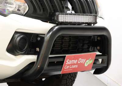 2017 Mitsubishi Triton GLX (4x4)