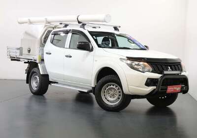 2017 Mitsubishi Triton GLX (4x4)