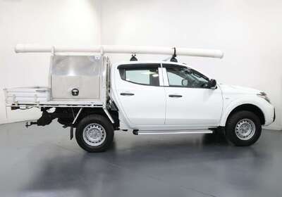 2017 Mitsubishi Triton GLX (4x4)