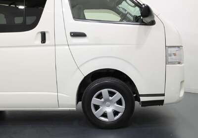 2017 Toyota Hiace LWB