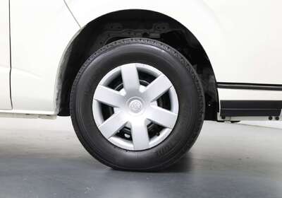 2017 Toyota Hiace LWB