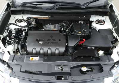 2021 Mitsubishi Outlander ES