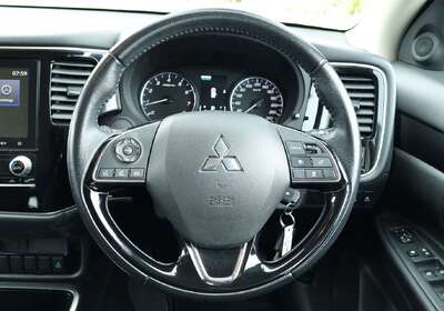 2021 Mitsubishi Outlander ES