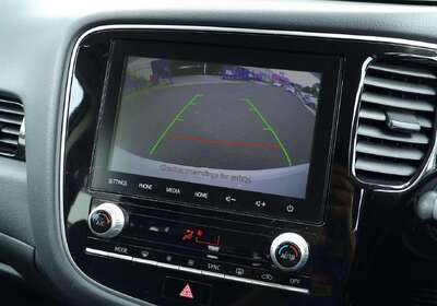 2021 Mitsubishi Outlander ES