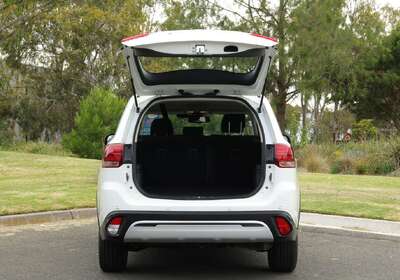 2021 Mitsubishi Outlander ES