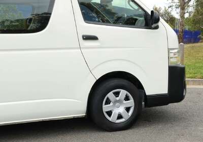 2014 Toyota Hiace Commuter