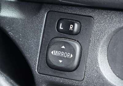 2014 Toyota Hiace Commuter