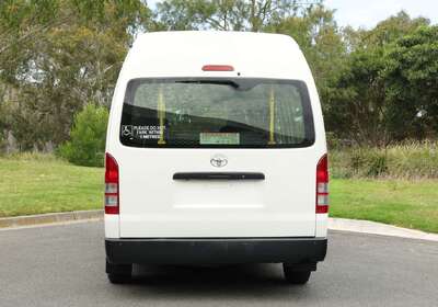 2014 Toyota Hiace Commuter