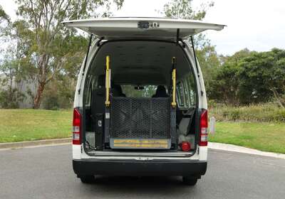 2014 Toyota Hiace Commuter