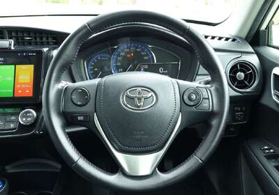 2016 Toyota Yaris NKR165