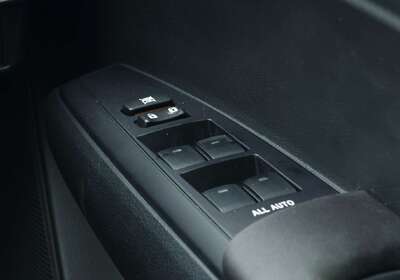 2016 Toyota Yaris NKR165