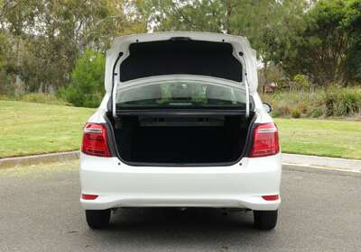 2016 Toyota Yaris NKR165