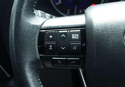 2020 Toyota Hilux SR5