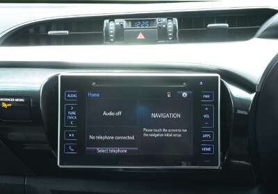 2020 Toyota Hilux SR5