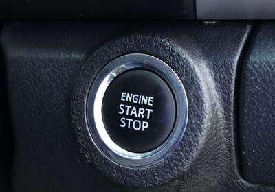 2020 Toyota Hilux SR5