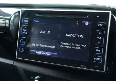 2020 Toyota Hilux SR5