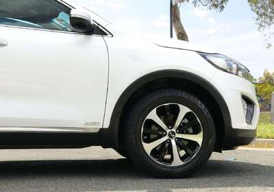 2016 Kia Sorento SLi