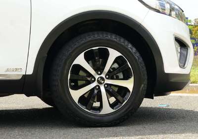 2016 Kia Sorento SLi