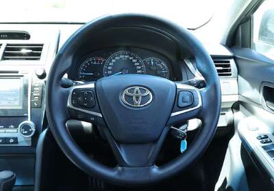 2016 Toyota Camry Altise