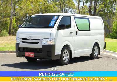 2015 Toyota Hiace 