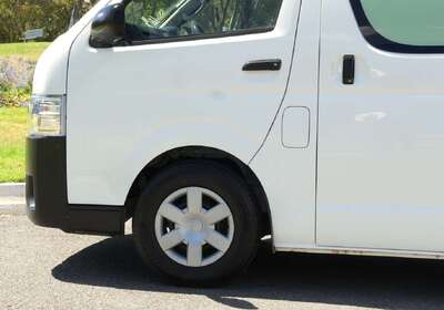 2015 Toyota Hiace 